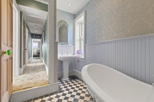 Photo 29- click for photo gallery